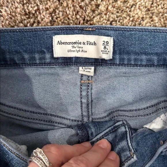 Abercrombie & Fitch Classic 8L High Rise Flare - Picture 3 of 4